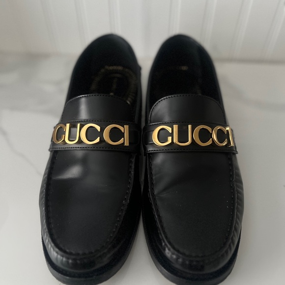 Gucci Black Loafers with Gold Accent - Picture 1 of 5